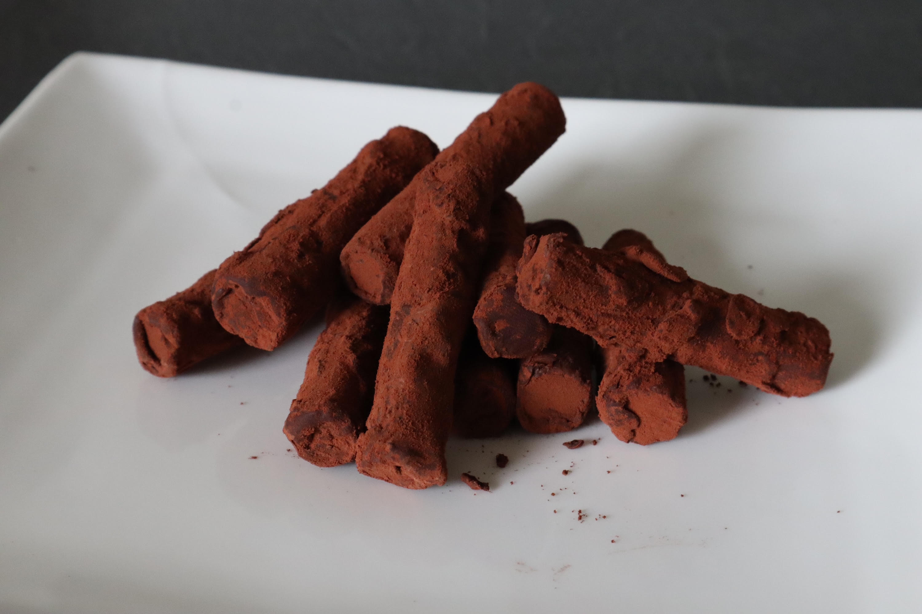 パリッとした食感が人気の「生チョコスティック」